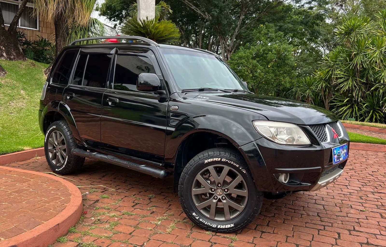 Mitsubishi Pajero 2.0 TR4 4x4 AUT - Foto 1